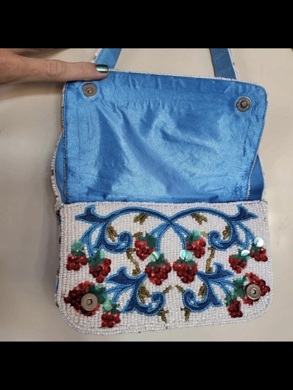 Handmade In India Raspberry Brocade Beaded Bag - Picture 6 of 6